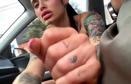 Lara Henao star nude archive