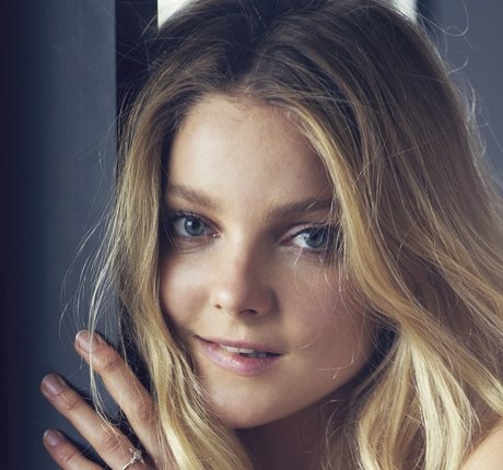 Eniko Mihalik perfect model picture