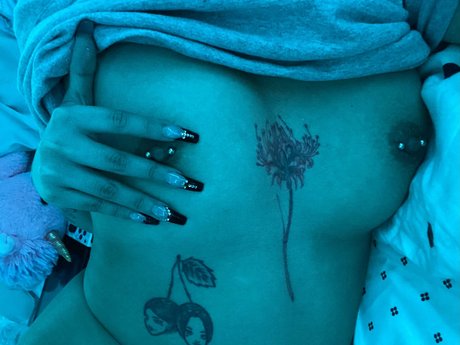 winryrockb3ll star free pictures