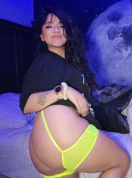 Goddess petals xxx model photos