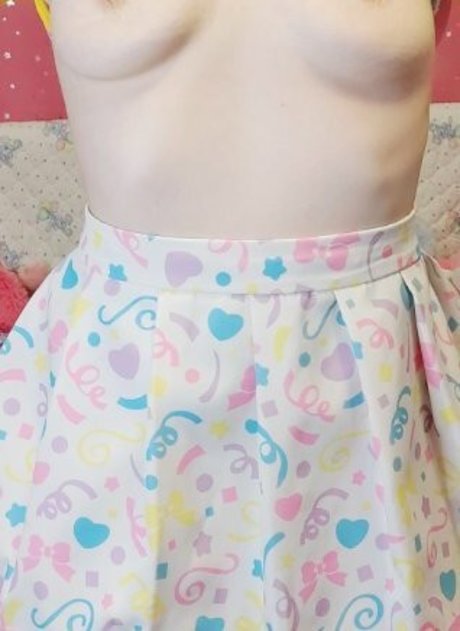 blonde cheerleader onlyfans pornographic photo