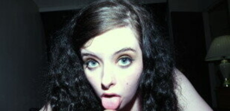 Mc Flossy star sexy pics