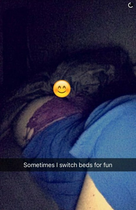 Kawaiikelly sexy actress picture