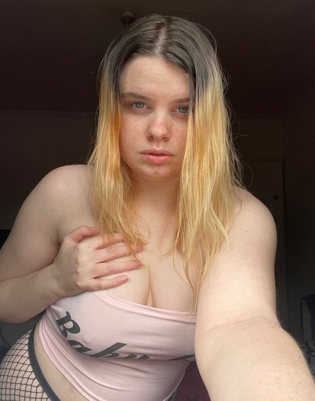 blonde babe onlyfans free porn galleries