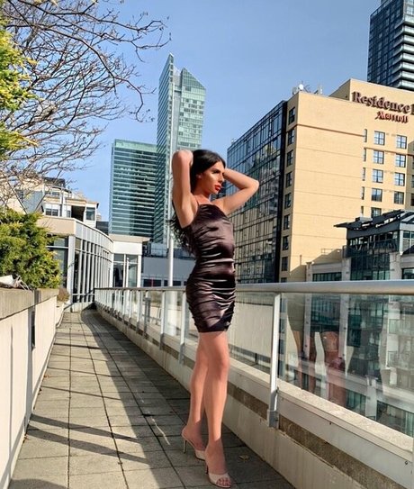 Ts Ema Bardot art model image