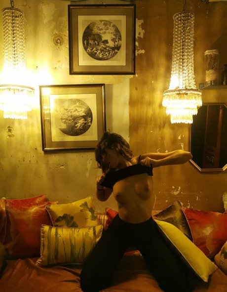 Cerise4444 star porn photo