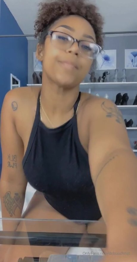 curvy kitty onlyfans pornographic picture