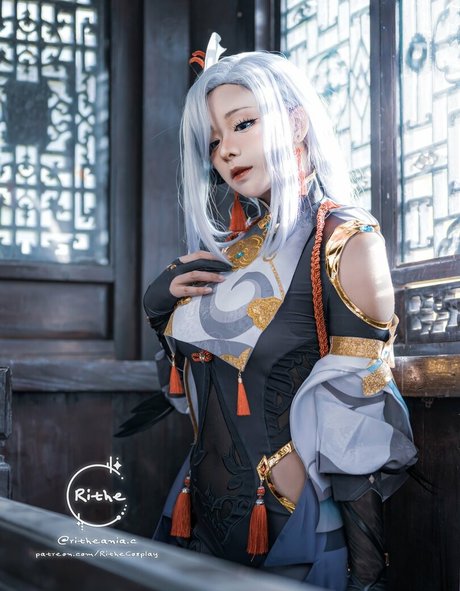 Rithe Cosplay top model pic