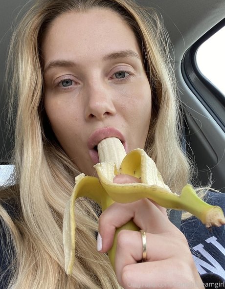 Anna Opsal nude model images