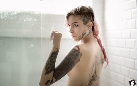 Tinta Nankin nice model pic