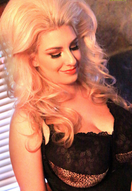 asmr girls onlyfans pornographic pictures