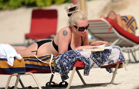 Rita Simons hd pornstar images