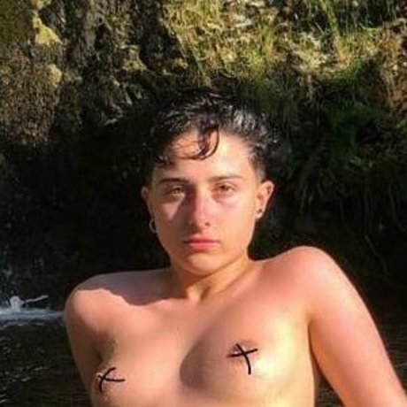 Laubrasil model nudes pic