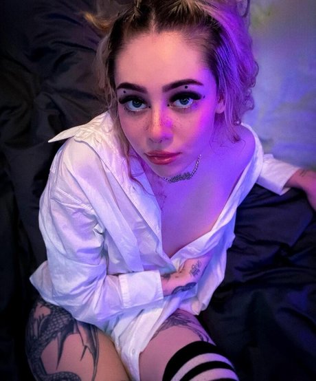 skylergrace hot model photo