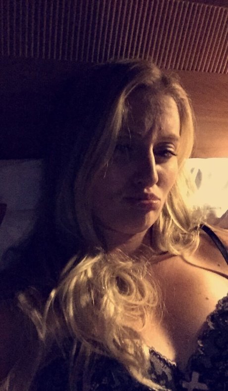 mistress onlyfans top photo