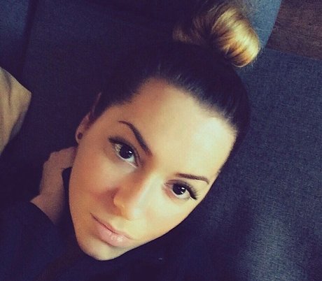 Annamari star exclusive photos