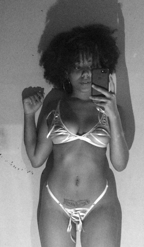 big booty latina onlyfans top pic