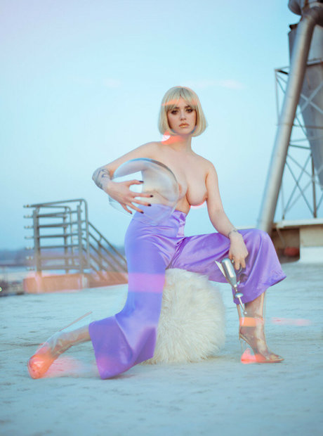 Mckenzie Eckels top model pictures