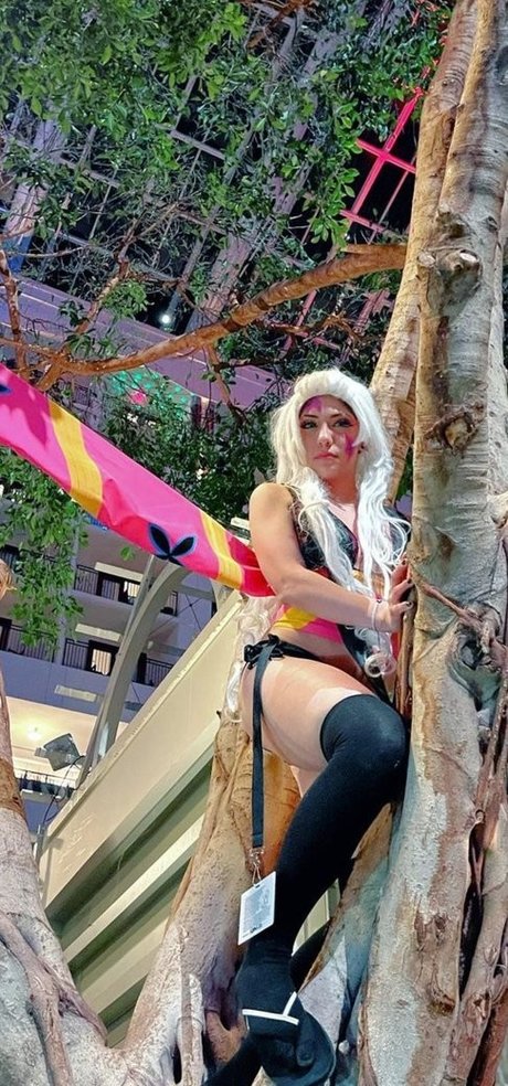 Namii cos nice model pic