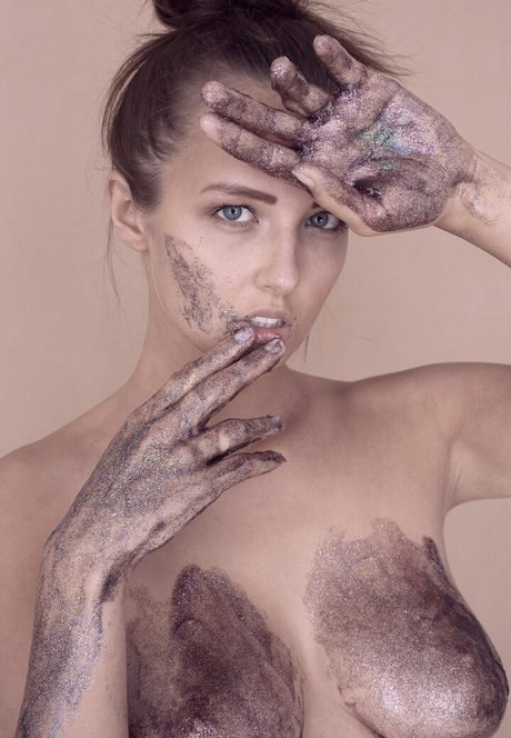 Kinga Chorostowska nude star pictures