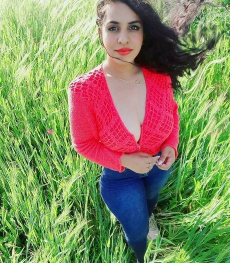 Olfa Fouzai star hd img