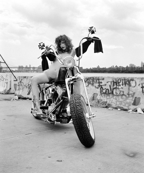 Paz De La Huerta model beautiful gallery