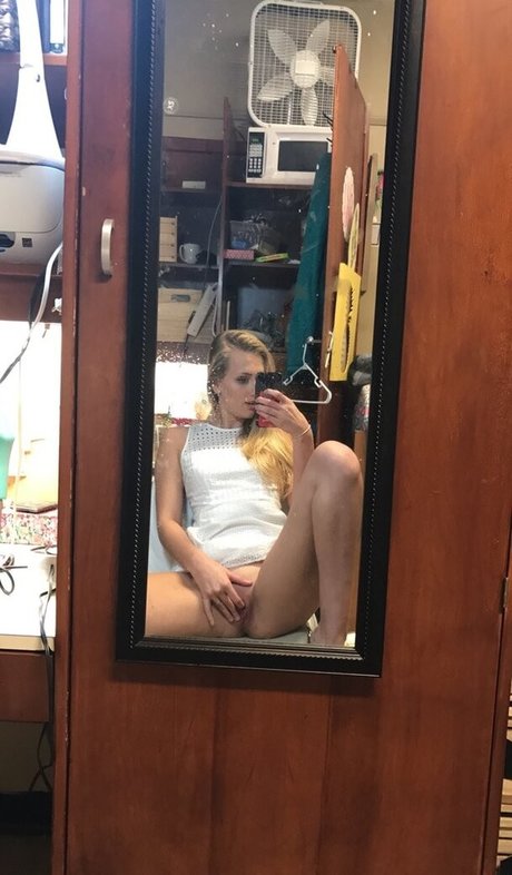 Bailey Anne Hector pornographic star pictures