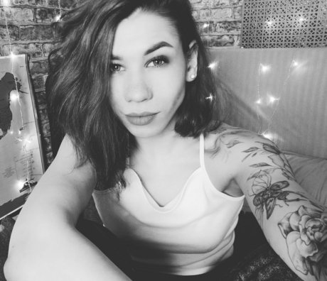 Rock it Kelly erotic actress img