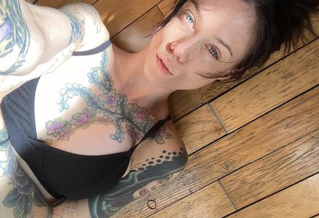 Lucy Everleigh exclusive actress pictures