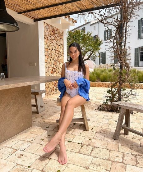 Angela Marmol art actress img