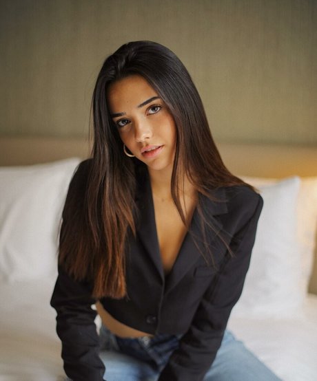 Angela Marmol pornstar high quality images