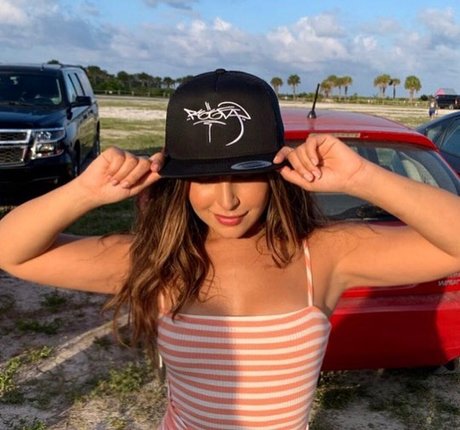 Cinthya Carmona star nude img