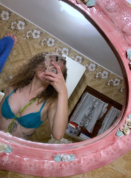 MidoriShake model naked gallery