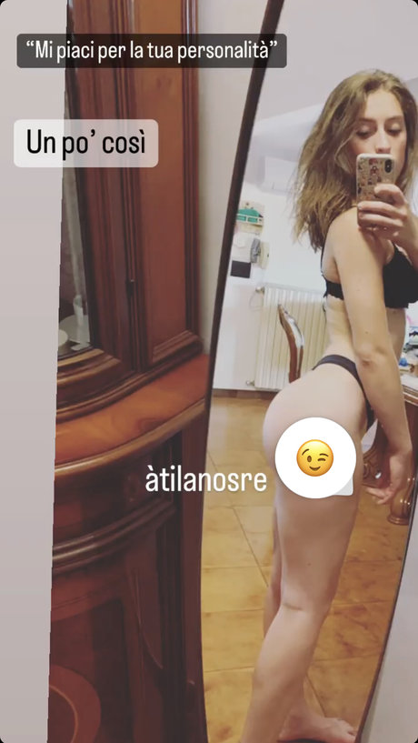 MidoriShake nude pornstar image