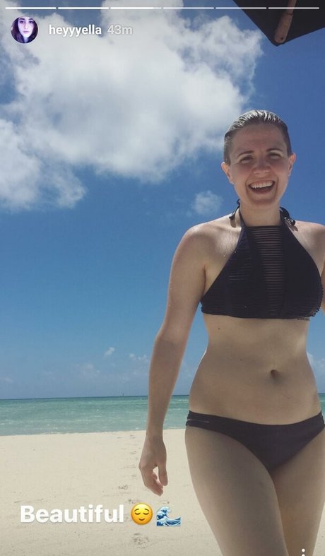 Hannah Hart nice star gallery