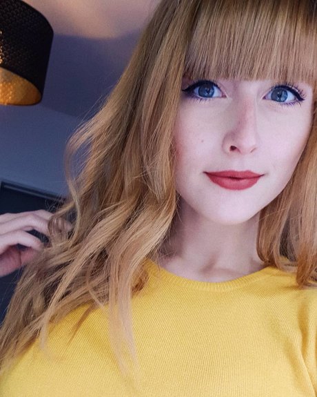 big tits nerd onlyfans naked pics