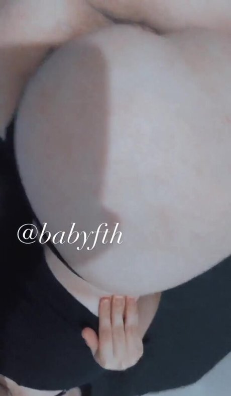 Angel Babyfth sexy actress pic