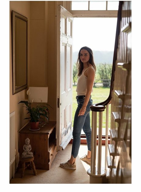 Catie Munnings nice model pictures