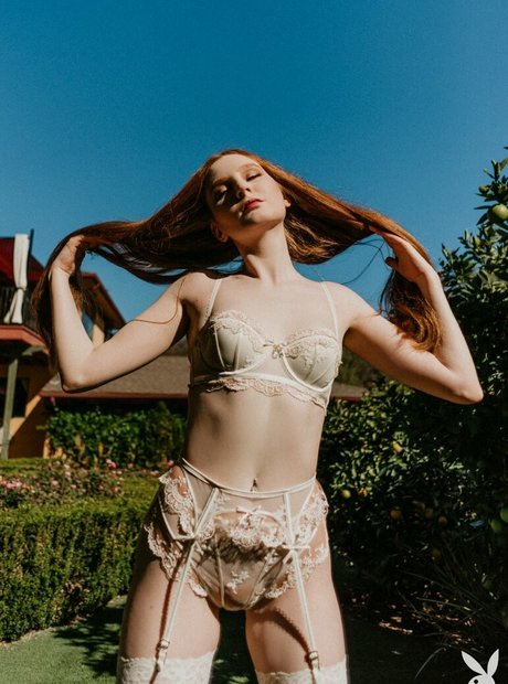 Jessica Lynette Brooks hot actress pic