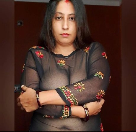 Yajnaseni nice star image