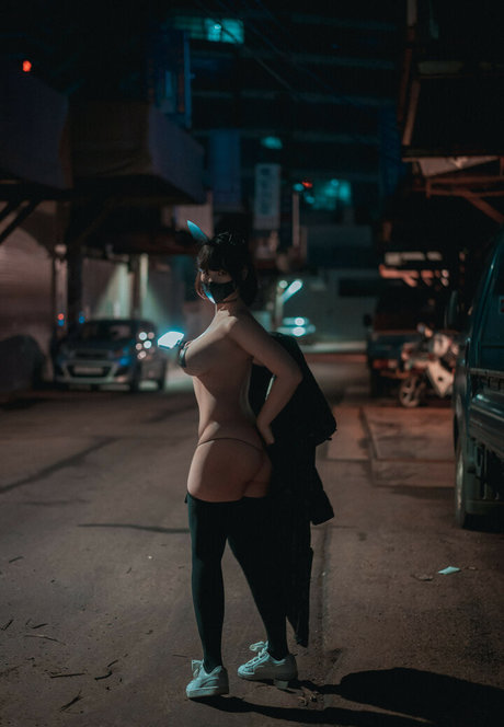 Djawa Jenny model nudes images