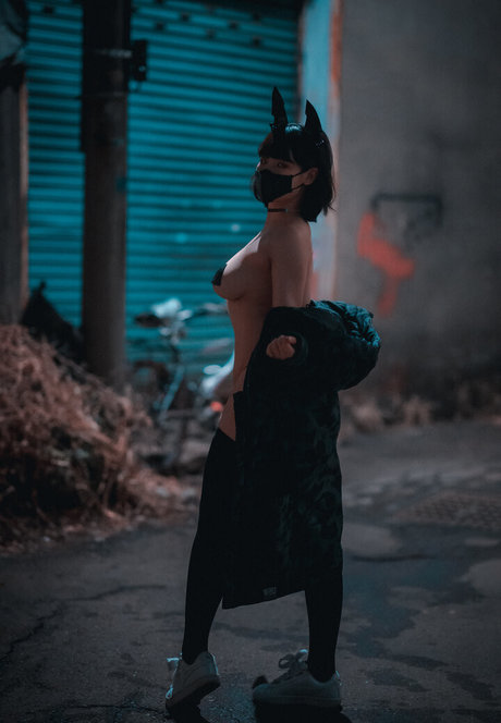 Djawa Jenny pornstar hot picture