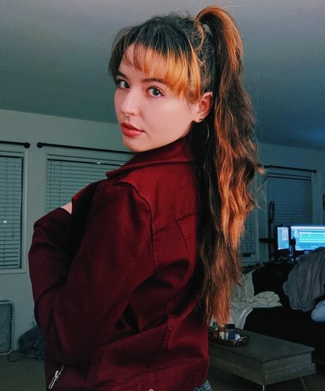 Autumn Farrell model best pictures