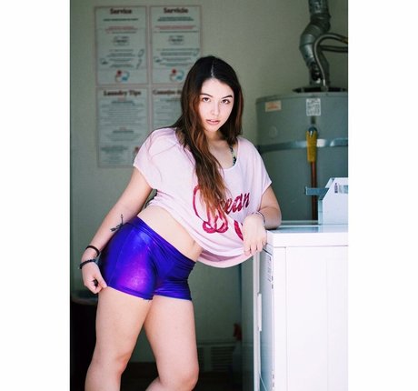 Autumn Farrell pornstar xxx images