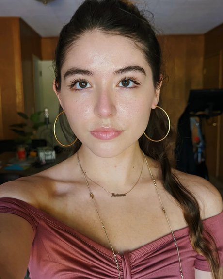 Autumn Farrell sex model picture