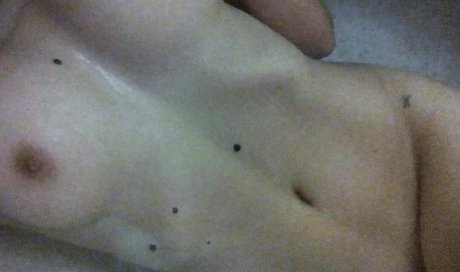 Fre4 zy nudes actress photos