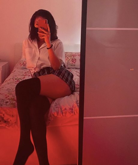 Aveya s nice actress gallery