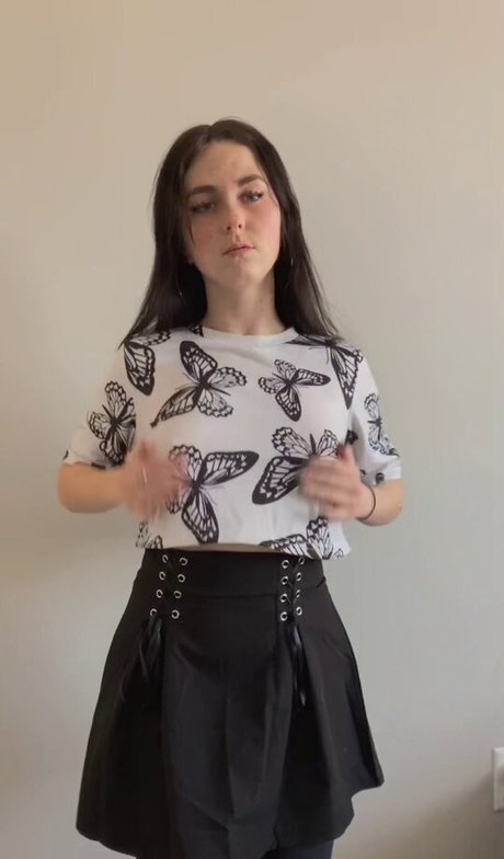 Olivia Evenstar sexy pornstar pic