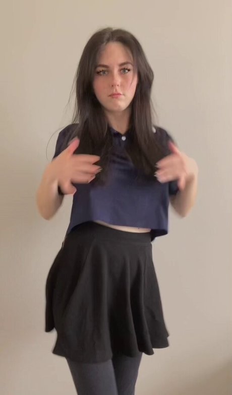 Olivia Evenstar hd actress pics