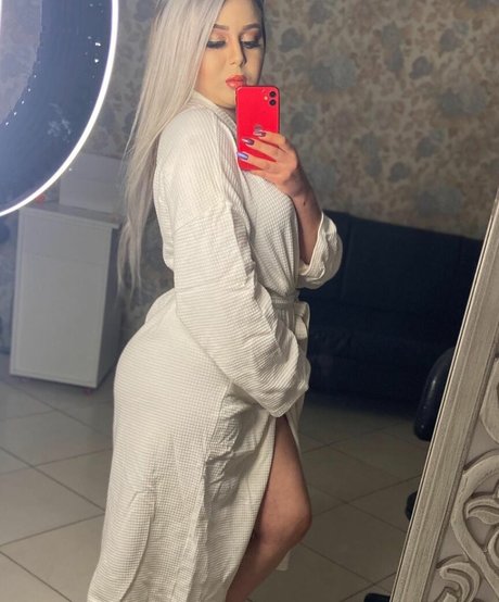 Islem Souilem sex model gallery